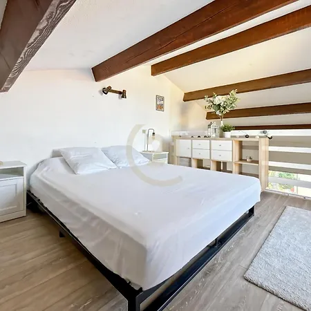 Duplex T2 - Madonna Di A Sarra Daire Calvi (Corsica)