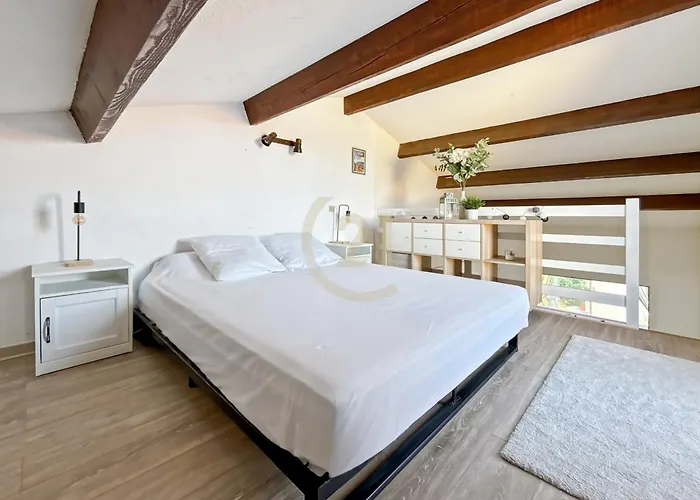 Duplex T2 - Madonna Di A Sarra Daire Calvi (Corsica)