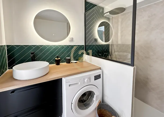 Duplex T2 - Madonna Di A Sarra * Calvi (Corsica)